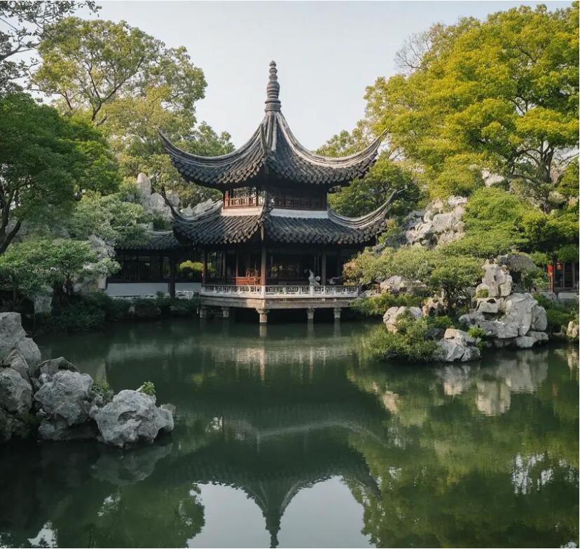 四川平淡餐饮有限公司